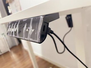 Escritorio elevable eléctrico con puertos de carga