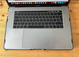 MacBook Pro 15” Touchbar 1TB SSD | i73,1GHz | 16Gb
