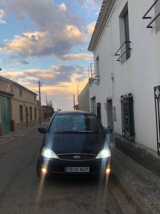 Ford Galaxy 2004