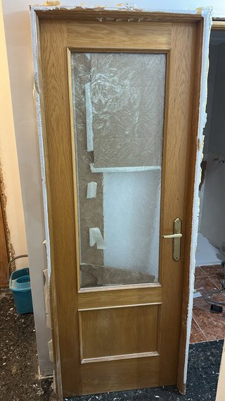 Vendo 6 Puertas de madera maciza