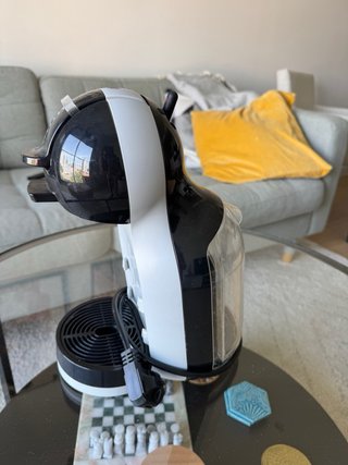 Cafetera Dolce Gusto Negra