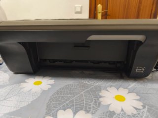 Impresora HP Deskjet 1050 Gris