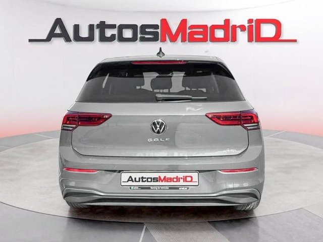Volkswagen Golf Life 1.0 eTSI 81kW (110CV) DSG