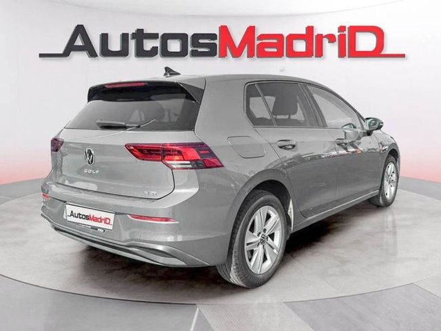 Volkswagen Golf Life 1.0 eTSI 81kW (110CV) DSG