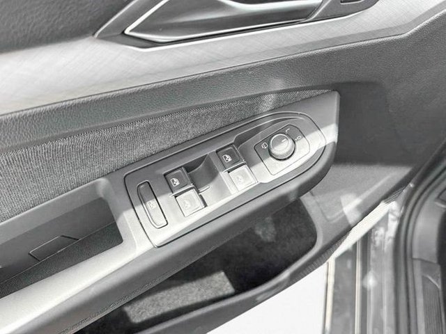 Volkswagen Golf Life 1.0 eTSI 81kW (110CV) DSG