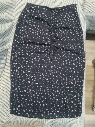 Falda Noon floral negra talla S