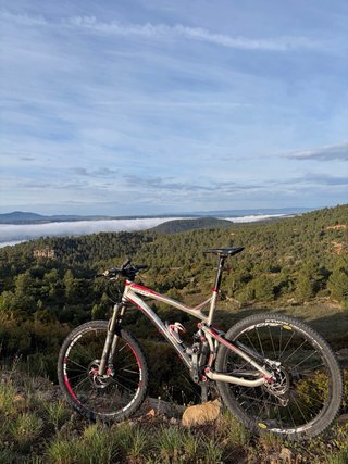 Bicicleta de Montaña Doble Suspensión