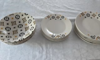 Set 18 piatti in ceramica decorati