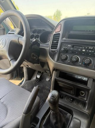 Mitsubishi Montero 2000