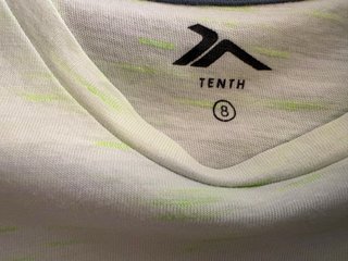 Conjunto deportivo TENTH camiseta y pantalón corto
