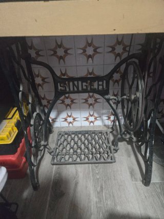 Máquina de Coser Antigua Singer