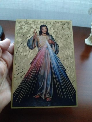Tabla Divina Misericordia y Figura de Jesús