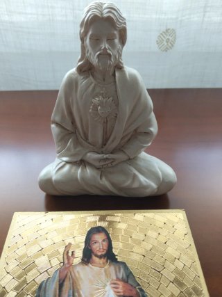 Tabla Divina Misericordia y Figura de Jesús