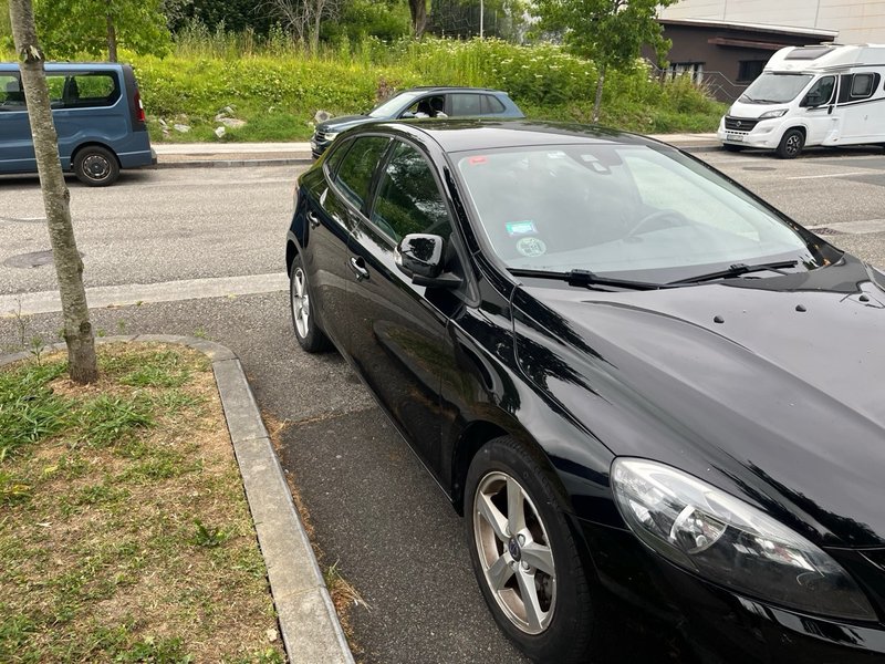 Volvo V40 2015 - foto 1