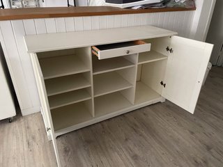 Aparador Ikea Liatorp