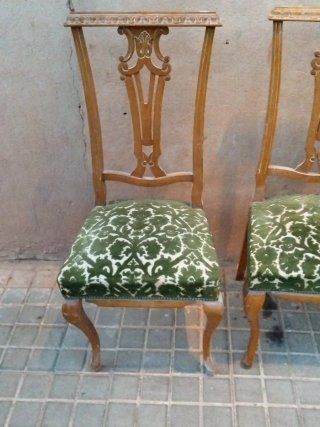 Cinco sillas estilo Luis XVI madera y tela