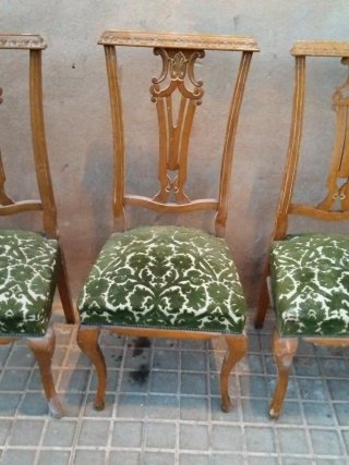 Cinco sillas estilo Luis XVI madera y tela