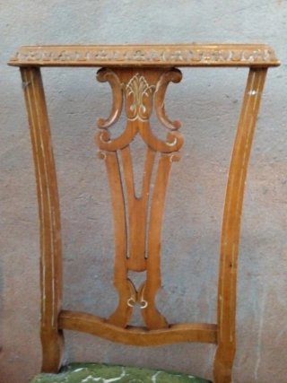 Cinco sillas estilo Luis XVI madera y tela