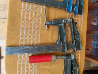 Sargentos de carpintería varios tamaños