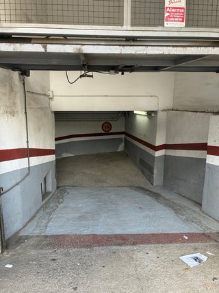 Plaza de parking + trastero