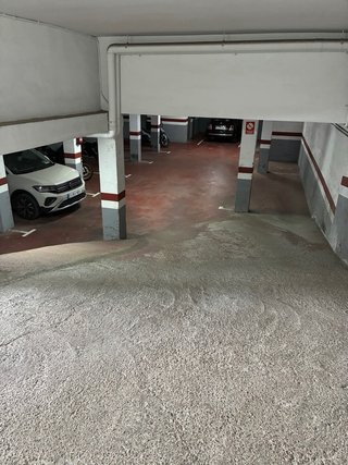 Plaza de parking + trastero