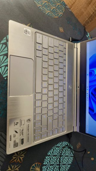 MSI Modern 14 i5 Gris Plata