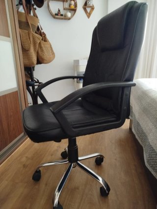 Silla de escritorio giratoria regulable