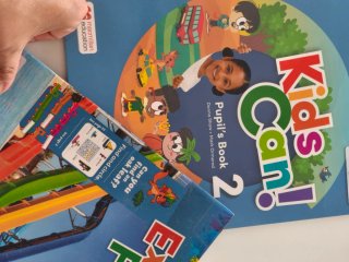 Libro de inglés de 2° de primaria felix cuadrado