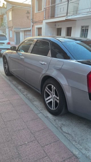 Chrysler 300C Negro