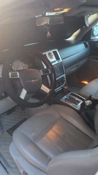Chrysler 300C Negro