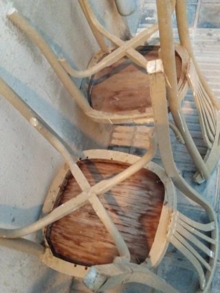Dos Sillas Thonet Madera Beige