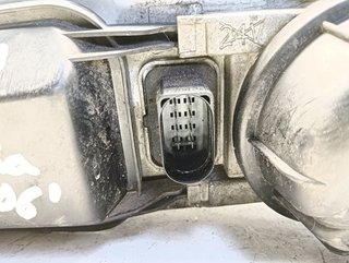 FARO DERECHO SKODA OCTAVIA BERLINA (1U2) AXR YU3X
