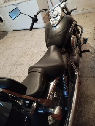 Moto Custom Negra