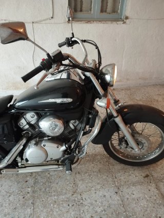 Moto Custom Negra