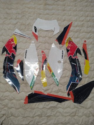 Kit Adhesivos Vinílicos KTM Red Bull