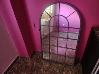 Espejo de ventana estilo industrial
