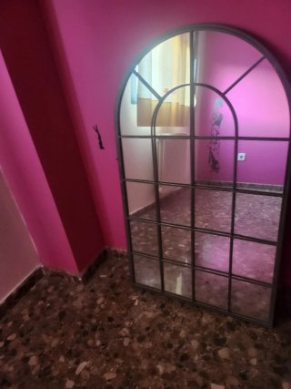 Espejo de ventana estilo industrial