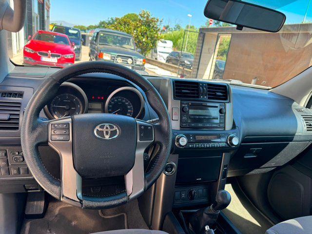 TOYOTA Land Cruiser 3.0 D4D VX