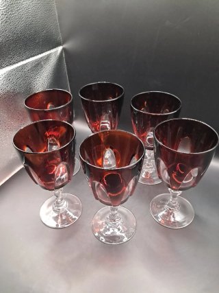 Copas de cristal francesas color rubí