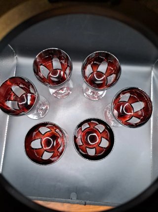 Copas de cristal francesas color rubí