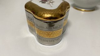 Juego Cerámica Dorado y Blanco