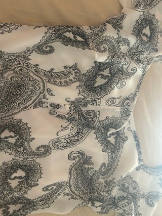 Vestido estampado paisley blanco y negro