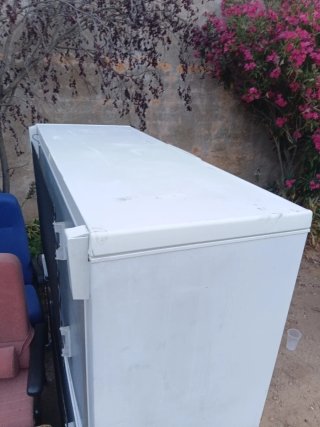 Arcón congelador blanco 1- 120€ Los 2- 200€
