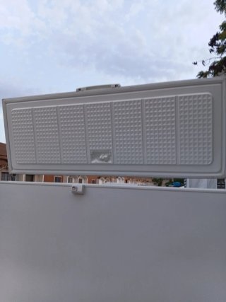 Arcón congelador blanco 1- 120€ Los 2- 200€