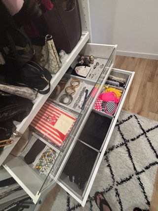 Vestidor blanco con cajones, se entrega desmontado