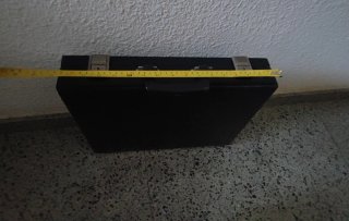 Maletín negro rigido  vintage (1985-90)