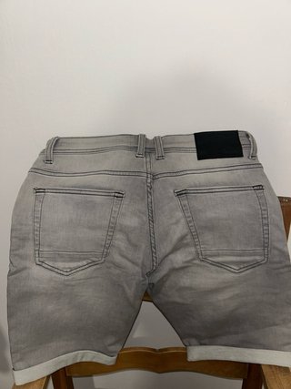 Pantalones cortos vaqueros grises