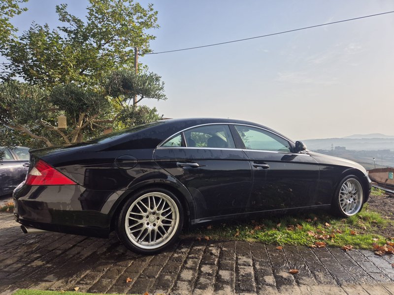 Mercedes-Benz Clase 3500 CLS - foto 1