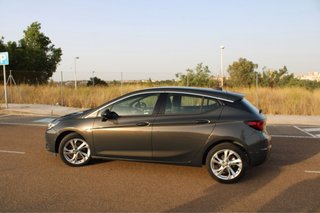 Opel Astra 1.6 CDTI – 135 CV  | Único propietario