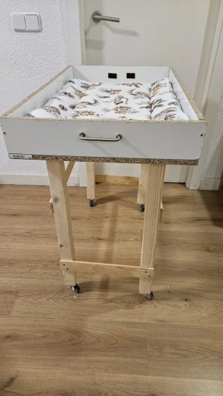 Cambiador para bañera hecho a mano